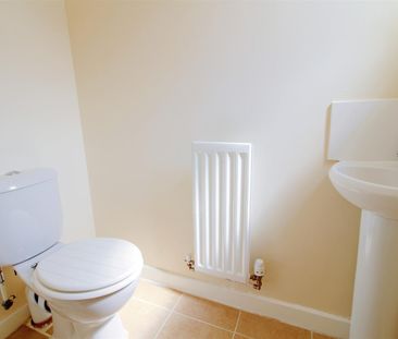 2 Bedroom House to let - Photo 4