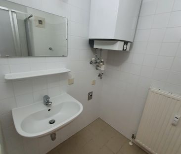 Kompakte Kleinwohnung mit Balkon und Vorraum - Foto 4