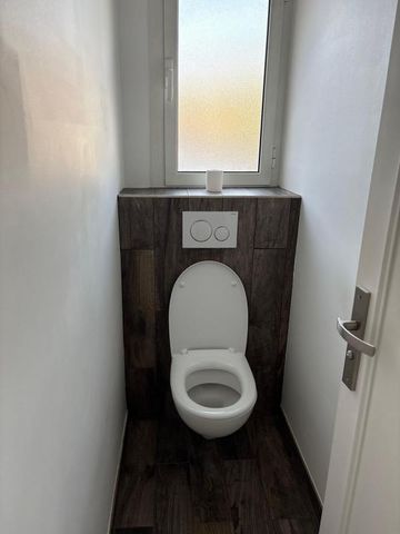 Location Appartement 3 pièces 71m² NICE 06000 - Photo 5