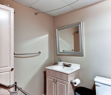 For Lease - 6118 Clover Ridge Court, Mississauga, Ontario - Photo 5