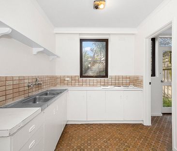 2/1049 Burke Road, Hawthorn East VIC 3123 - Photo 1