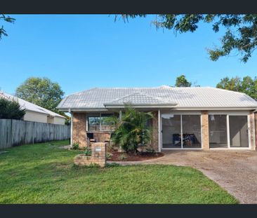 Beautifully renovated home in an ideal location - Photo 5