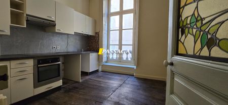 Location Appartement 3 pièces 84m² - Photo 3