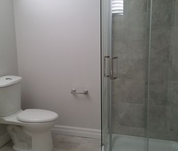 For Lease - 2674 Lake Shore Boulevard, Toronto, Ontario - Photo 2