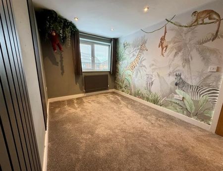 4 Bedroom Semi Detached To Let - Photo 5