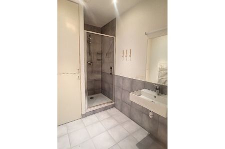 Appartement - STRASBOURG - 71m² - 2 chambres - Photo 3