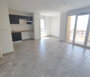 Location Appartement 3 pièces 62m² BRUGUIERES 31150 - Photo 3