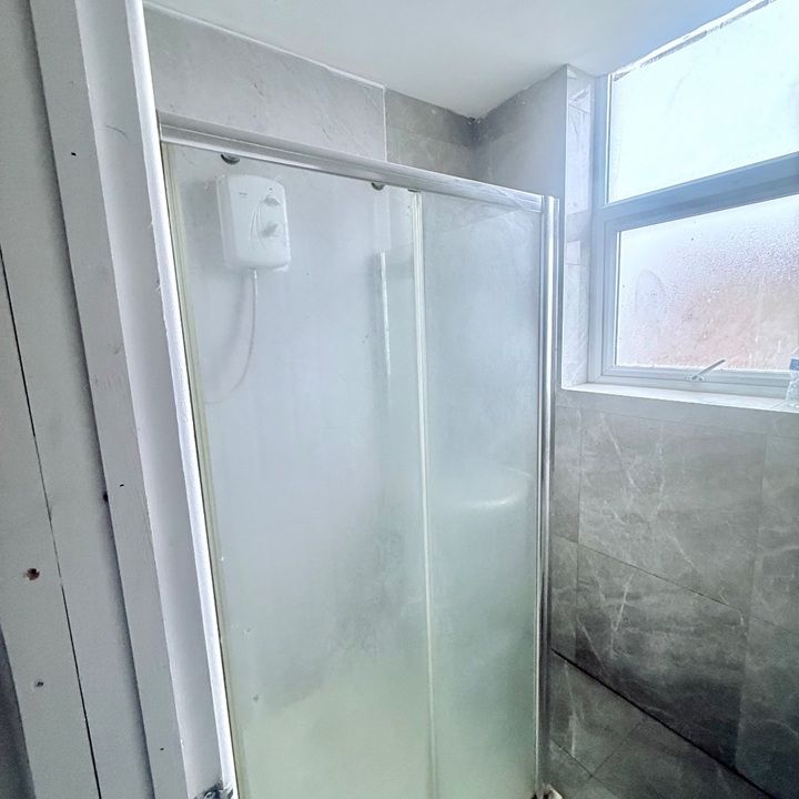 2 Bed Flat, Telegraph Mews, IG3 - Photo 1