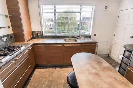 2 bedroom apartment to rent - Photo 4