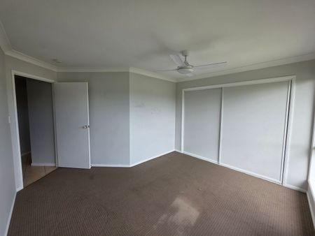 Spacious Family Home in Arundel - Photo 5