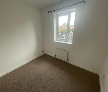 3 bedroom detached house to rent - Photo 2