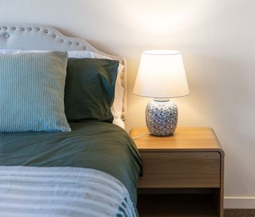 Location and Space! 3 Bedroom, New Farm Townhouse Fully Furnished i... - Photo 6