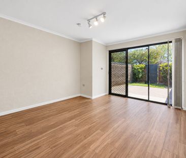 Low-Maintenance Townhouse Living in West Lakes - Photo 5