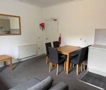 3 bedroom apartment to rent - Photo 3