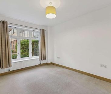 Comyn Road, London, SW11 - Photo 3