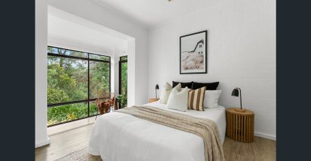 5-Bedroom Family Home in the Heart of Adelaide Hills - 6 month lease - Photo 3