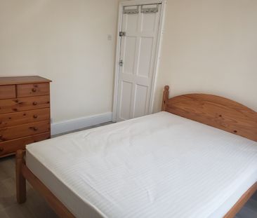 Room in a Shared House, Claremont Road, M14 - Photo 6