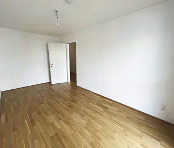 Q11 Leben in Simmering - Schöne 2-Zimmer-Wohnung mit Balkon und Deckenkühlung! - Photo 3