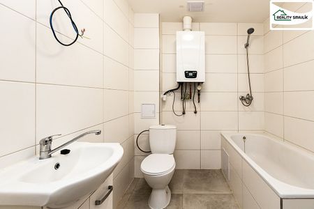 Pronájem bytu 2+1 66 m² - Photo 3