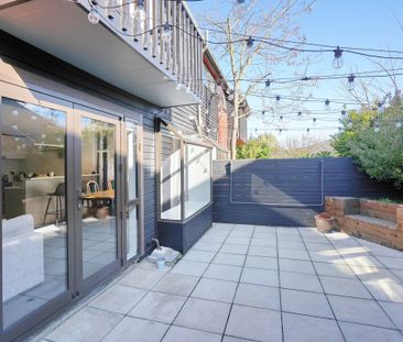 Fully Furnished Jewel in Prime City Location - Photo 2