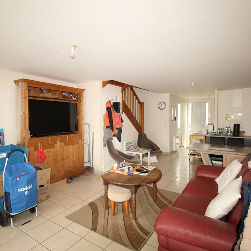 Location Appartement 3 pièces 70m² - Photo 1