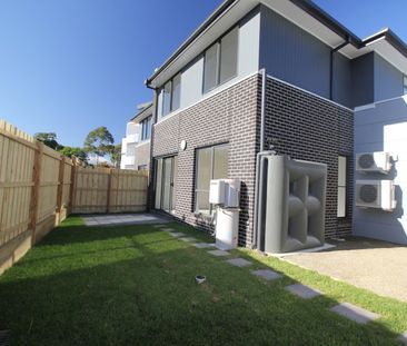 MODERN 3 BEDROOM TOWNHOUSE WITH DOUBLE GARAGE - Photo 1