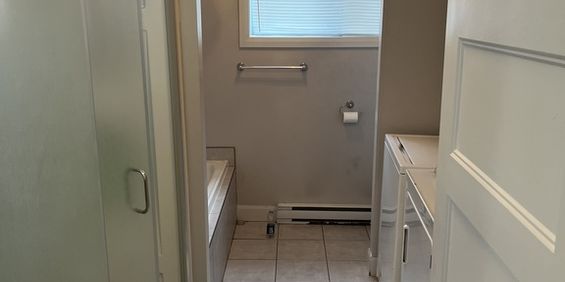 Cession De Bail – Grand 3 1/2 Meublé - Photo 3