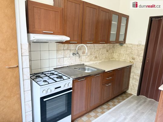 Pronájem bytu 3+1 81 m² - Photo 1
