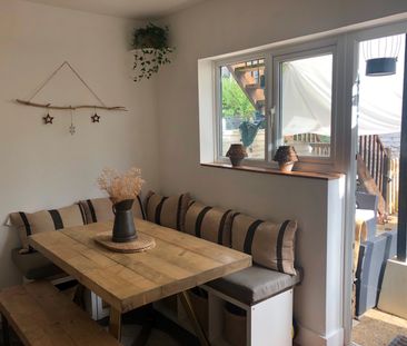 2 Bed Maisonette, Cowley Road, SW14 - Photo 3