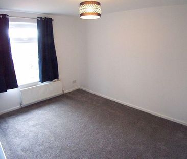 2 bedroom townhouse to rent - Photo 2