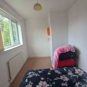 Room in a Shared House, Hart Road, M14 - Photo 2