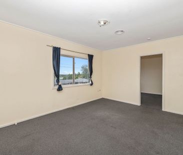 Neat Two bedroom Unit - Photo 3