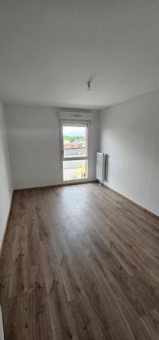 Location Appartement 3 pièces 70m² LILLE 59000 - Photo 2