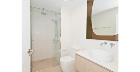 1601/180 Marine Parade, Labrador, Qld 4215 - Photo 4