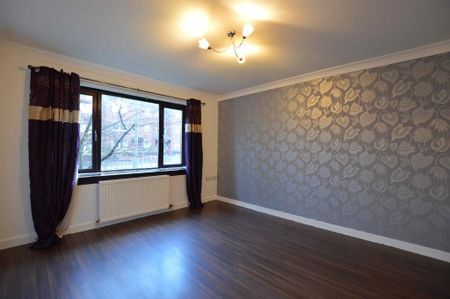 2 bedroom ground floor flat to rent - Photo 2