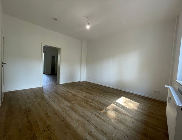 *hochwertig saniert*2-Zimmer + Mansarde*Balkon*Tageslichtbad* - Photo 1