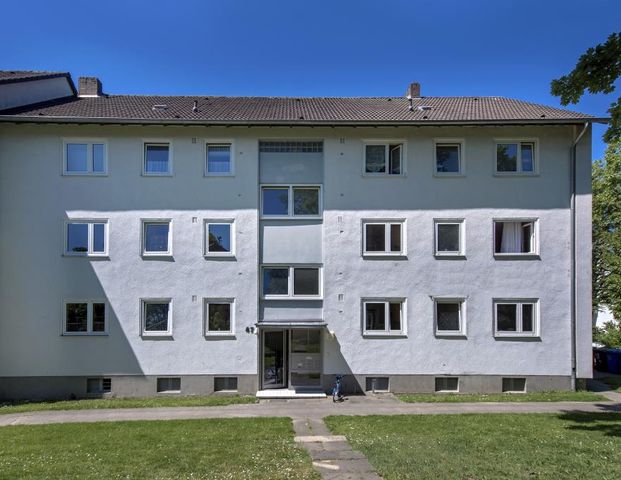 Charmante 3-Zimmer-Etagenwohnung in Herford  68 m² mit Laminatboden und Tageslichtbad - Photo 1