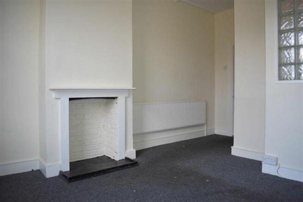 2 bedroom property to rent - Photo 1