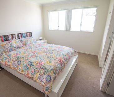 Family Friendly Home in Sought After Location! - Photo 4