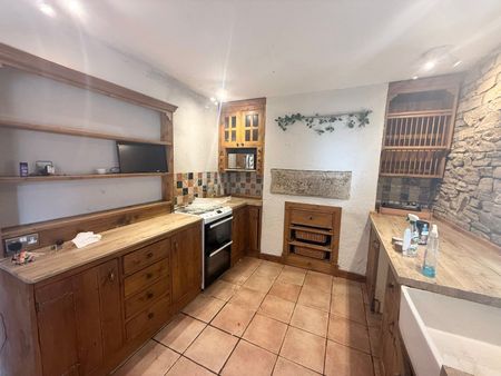 3 bedroom terraced house to rent - Photo 4