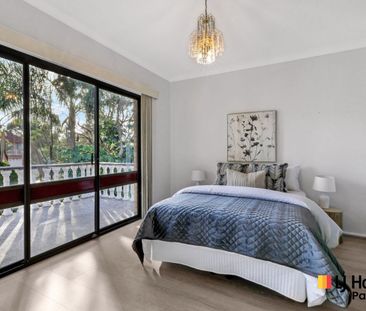 Spacious Family Home in Prime Padstow - Photo 3