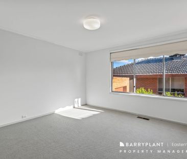 Spacious, Fresh & Bright Family Home - Photo 5