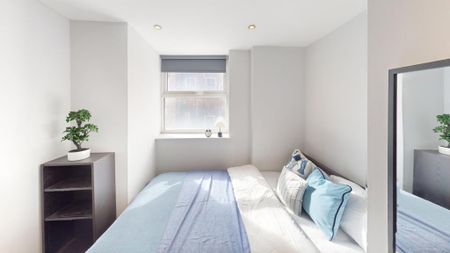 3 bedroom flat to rent - Photo 4
