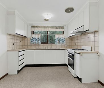 Bright and Freshly Painted Unit - Photo 2