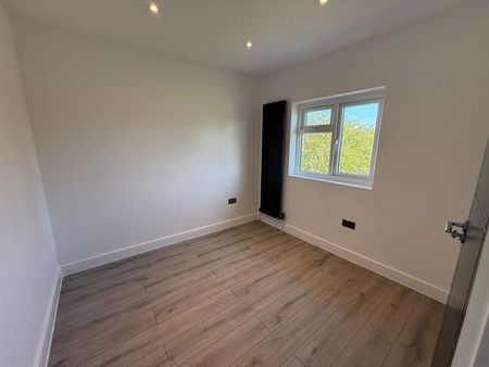 6 bedroom terraced house to rent - Photo 2
