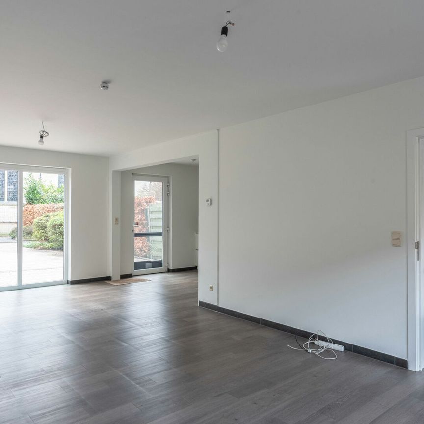 Ruime en energiezuinige gezinswoning te Zussen - Photo 1