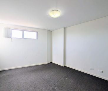 " Nearly new apartment with two bedrooms in Liverpool !!!!!" - Photo 4