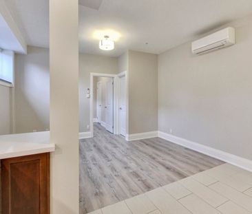 For Lease - 458 Oakwood Avenue Unit# 102, Toronto, Ontario - Photo 5
