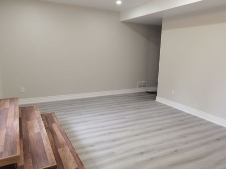For Lease - 109 Brookside Road Unit# Basement, Richmond Hill, Ontario - Photo 3