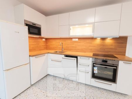 Pronájem bytu 2+kk 39 m2 - Fotografie 4